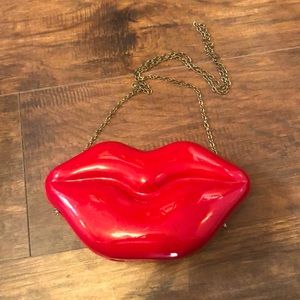 Lip Purse